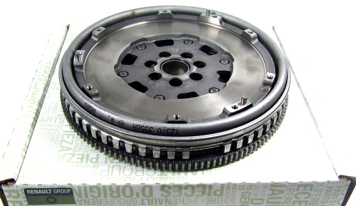 Renault Clio III (3) Volant (123006354R)